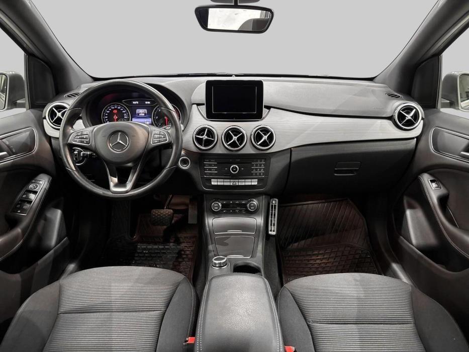 MERCEDES-BENZ B 2015