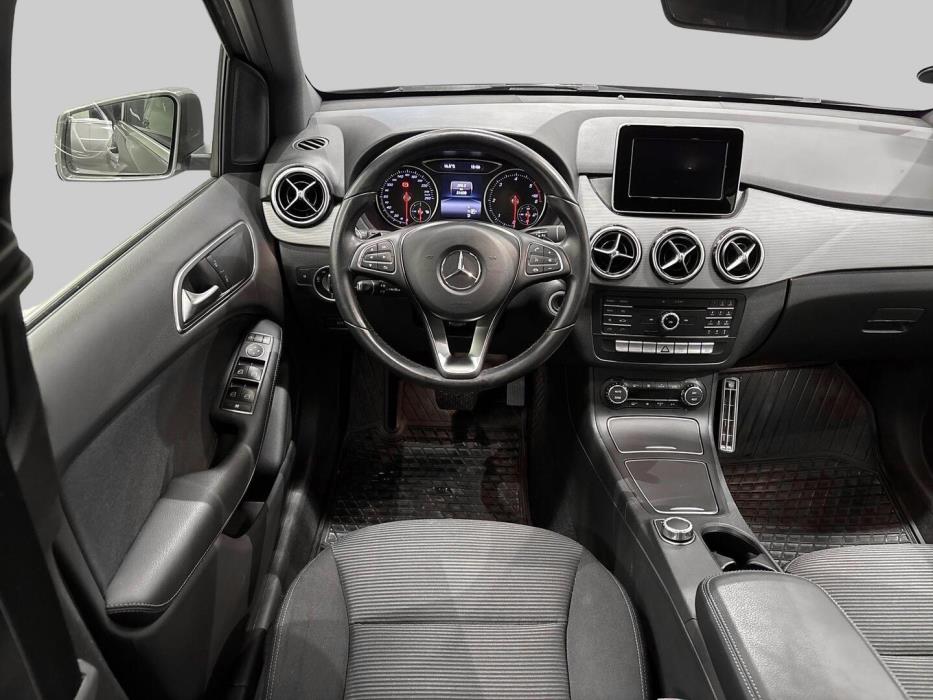 MERCEDES-BENZ B 2015