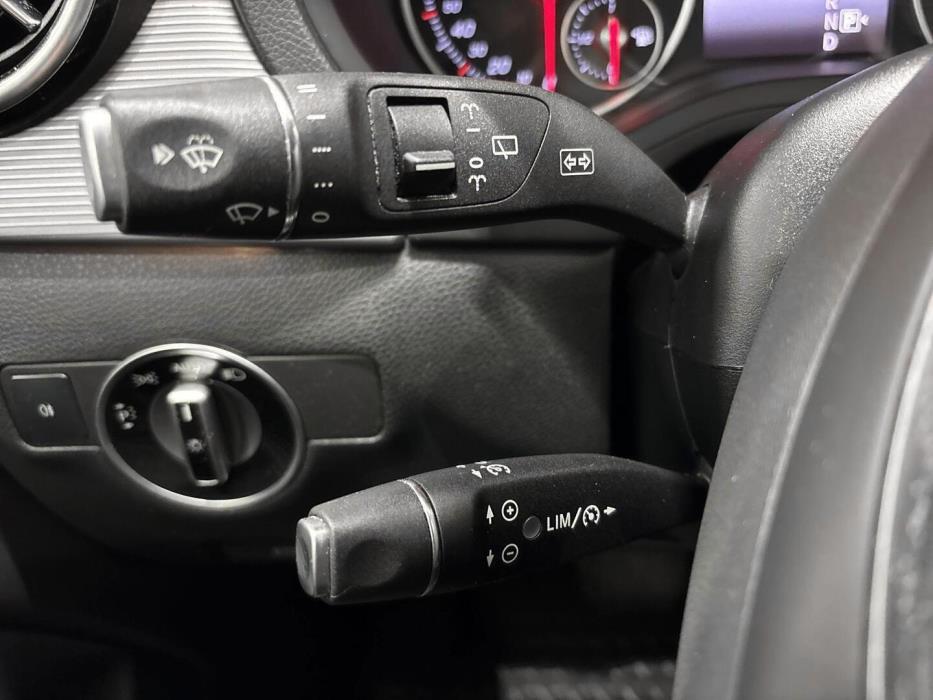 MERCEDES-BENZ B 2015