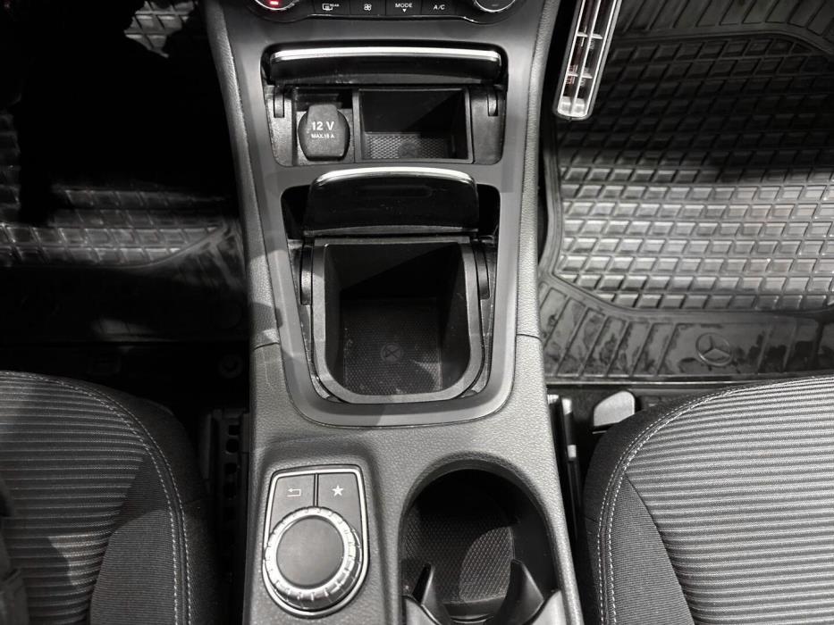 MERCEDES-BENZ B 2015