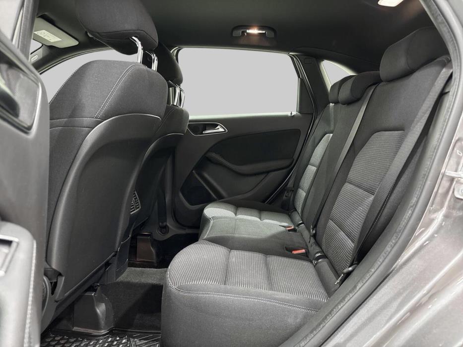 MERCEDES-BENZ B 2015