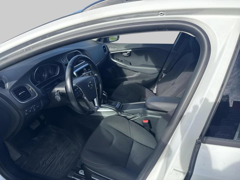 VOLVO V40 Cross Country 2017