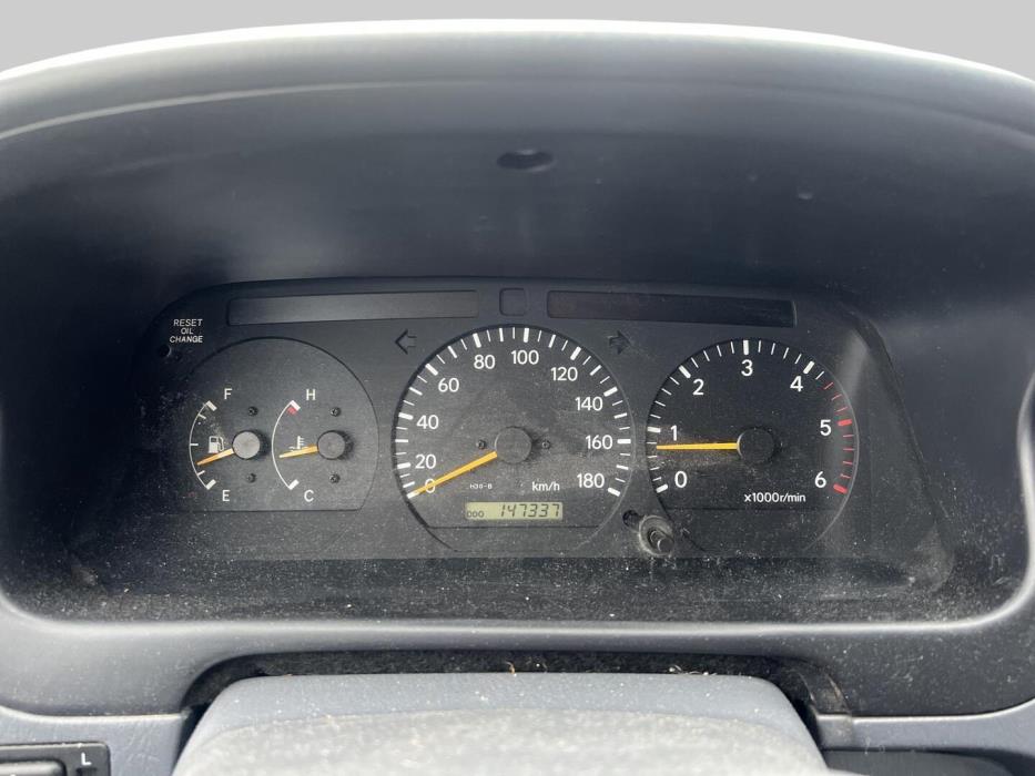 TOYOTA Hiace 2006