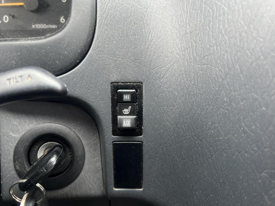 TOYOTA Hiace 2006