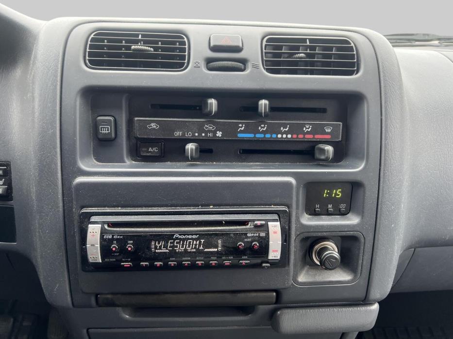 TOYOTA Hiace 2006