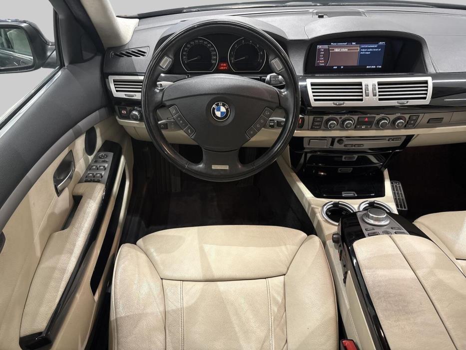 BMW 740 2006