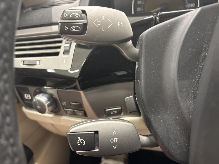 BMW 740 2006