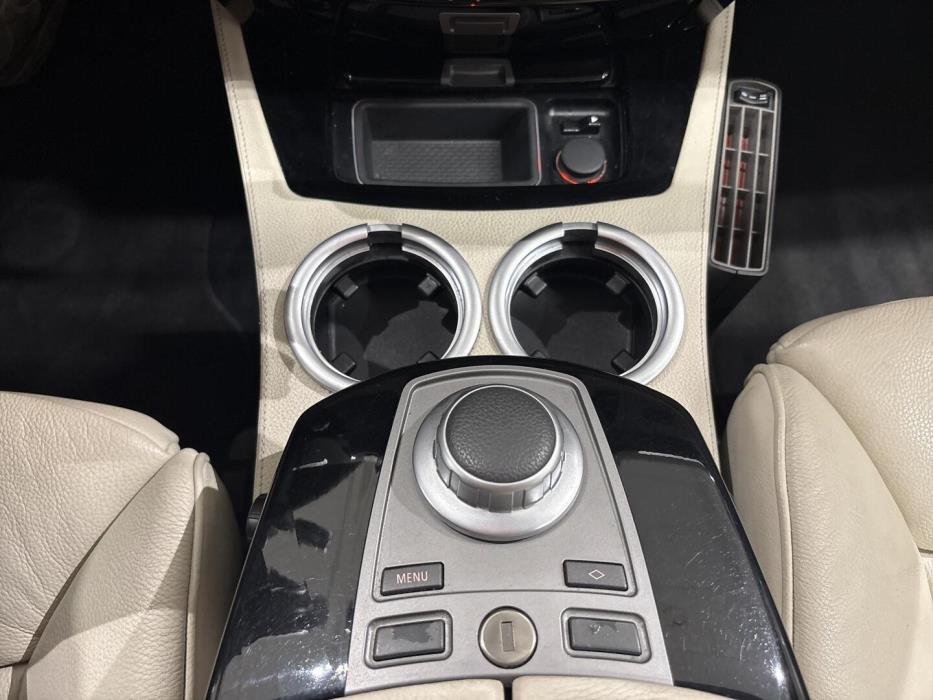 BMW 740 2006