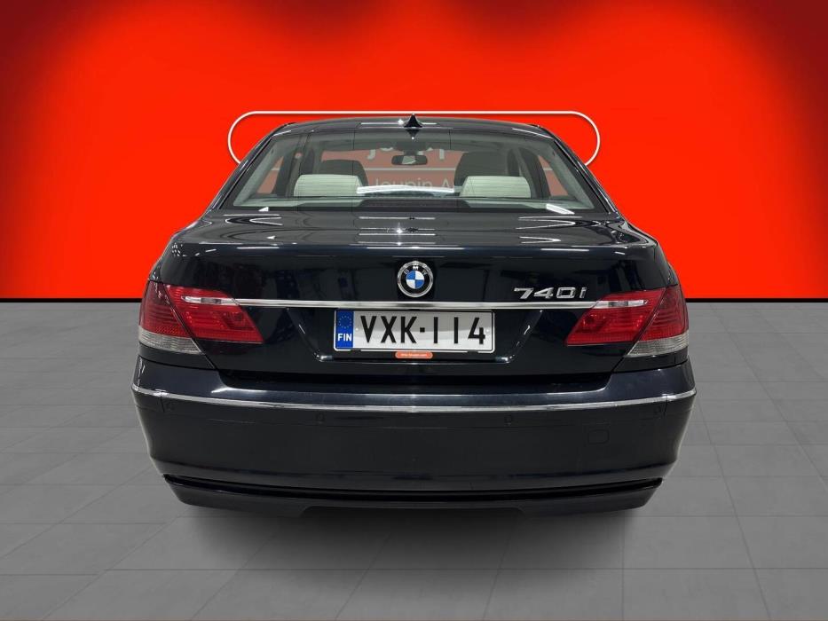 BMW 740 2006