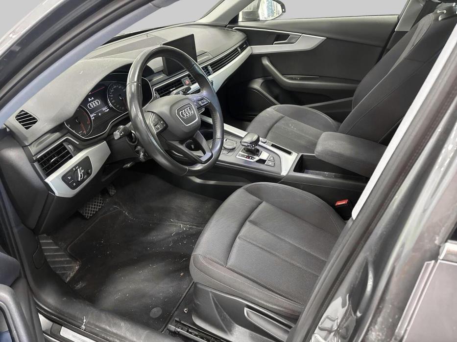 AUDI A4 2018