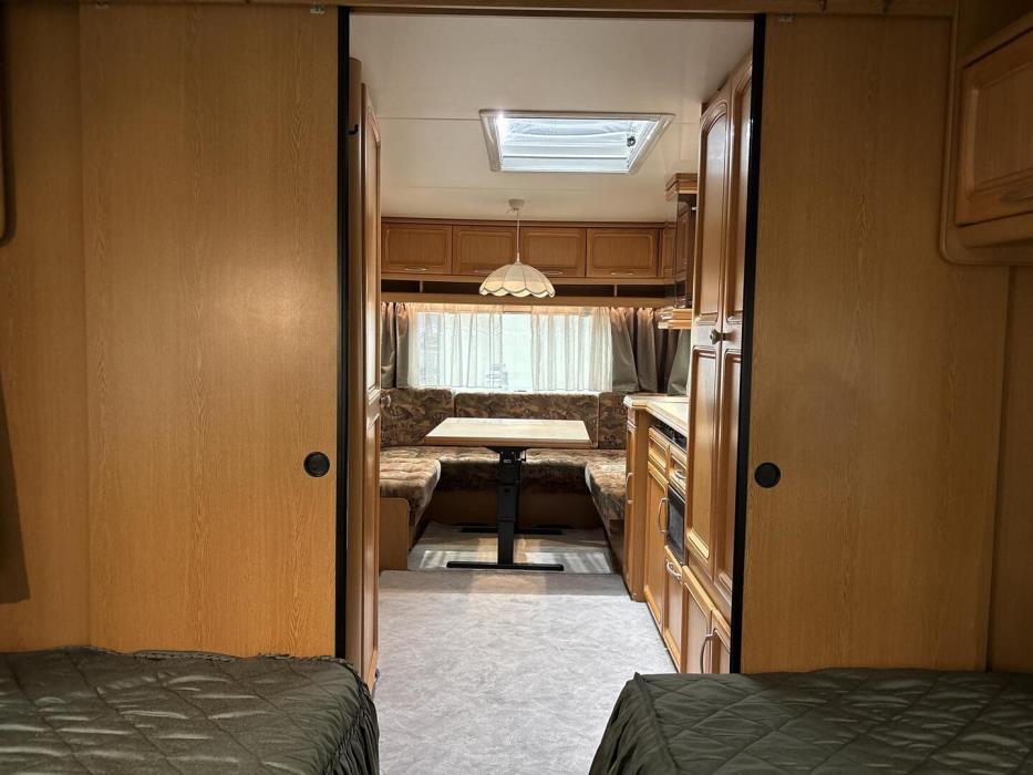 HOBBY Prestige 2000