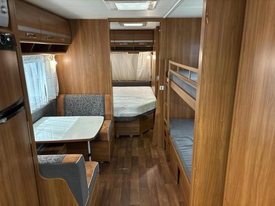 DETHLEFFS NOMAD 2011