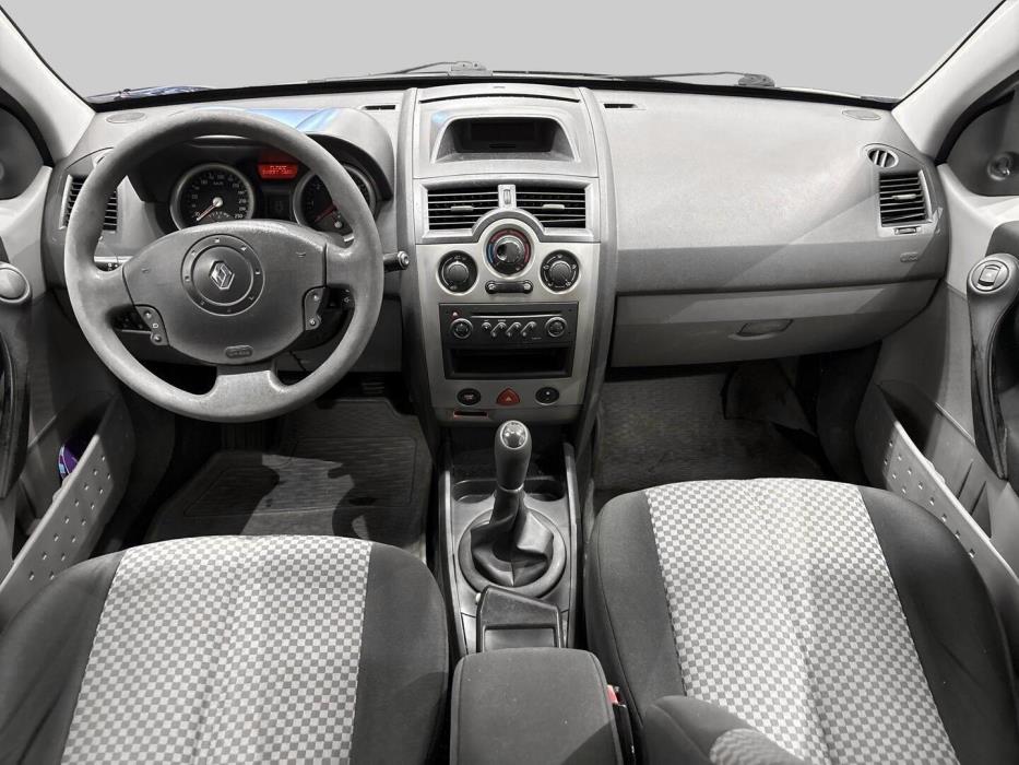 RENAULT Megane 2004