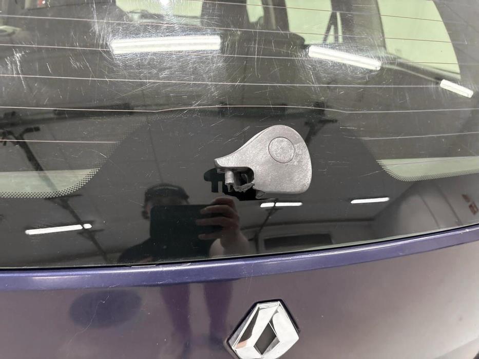 RENAULT Megane 2004