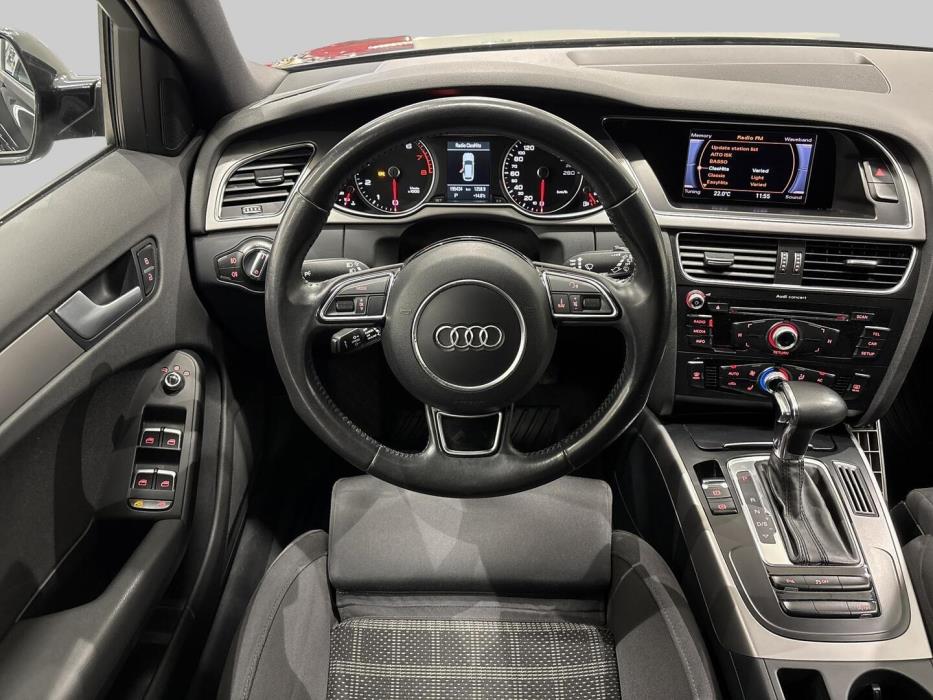 AUDI A4 2013