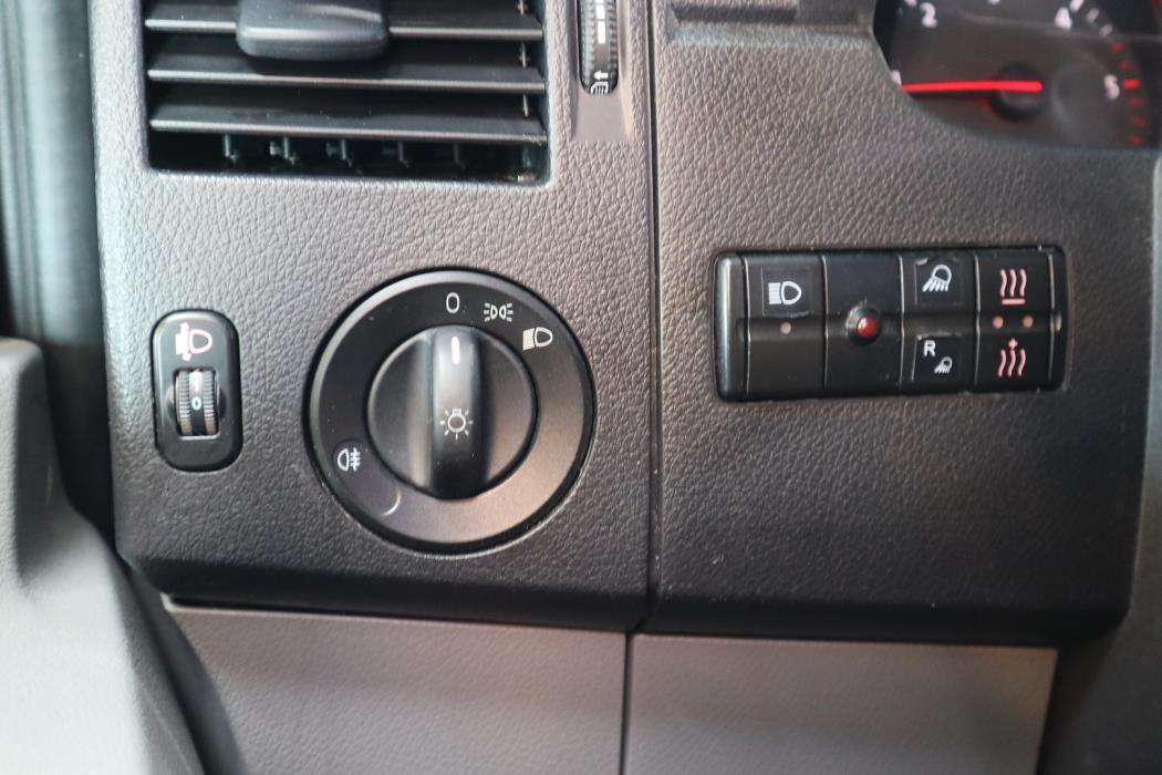 VOLKSWAGEN Crafter 2016