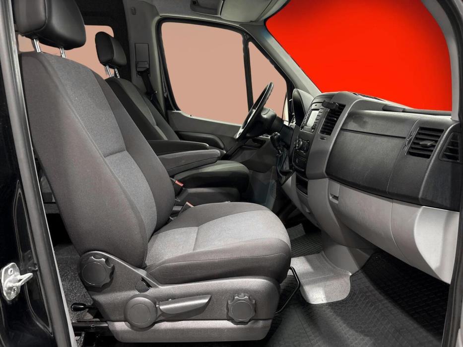 VOLKSWAGEN Crafter 2016