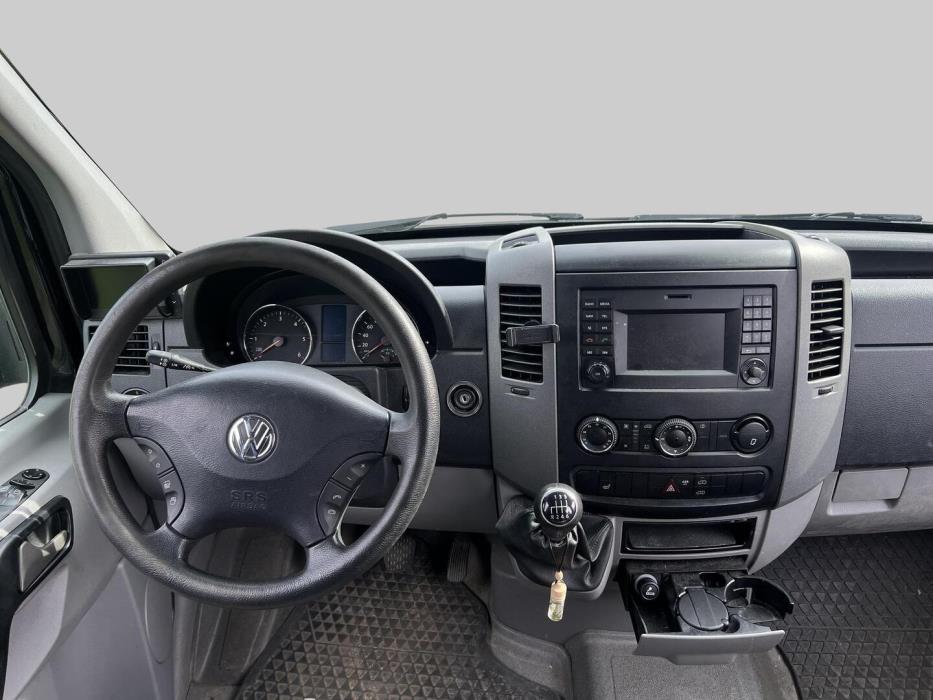 VOLKSWAGEN Crafter 2016