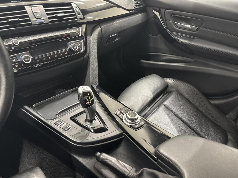 BMW 320 2017