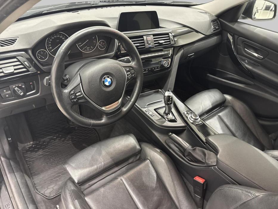 BMW 320 2017