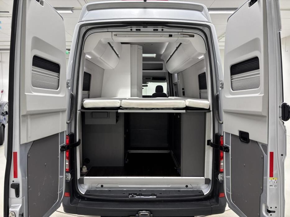 VOLKSWAGEN GRAND CALIFORNIA 680 2020