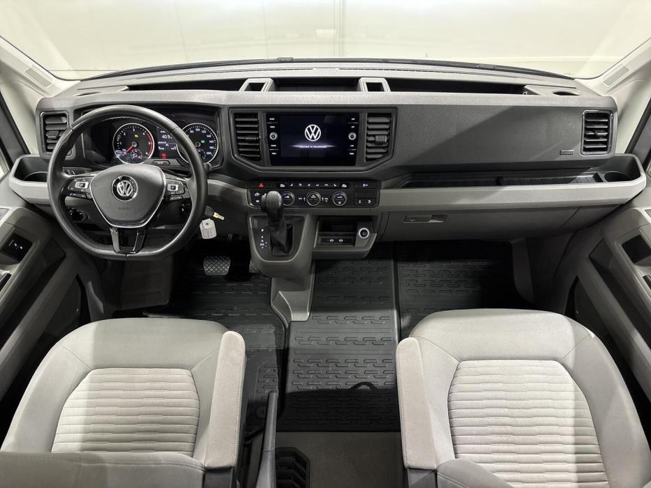 VOLKSWAGEN GRAND CALIFORNIA 680 2020