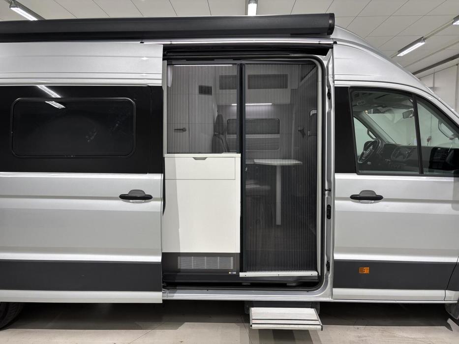 VOLKSWAGEN GRAND CALIFORNIA 680 2020