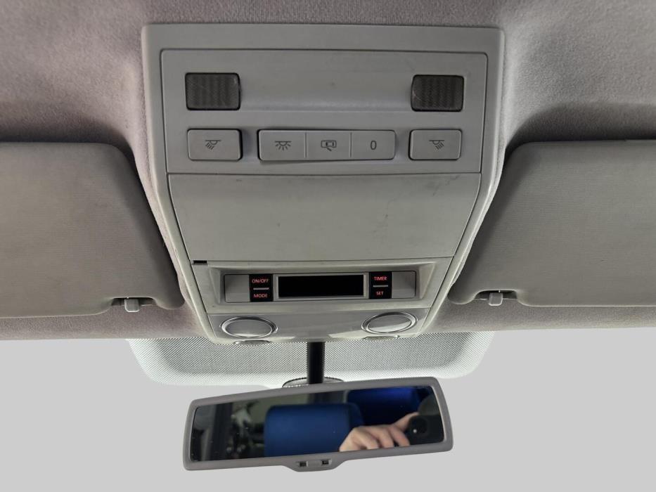 VOLKSWAGEN Transporter 2013