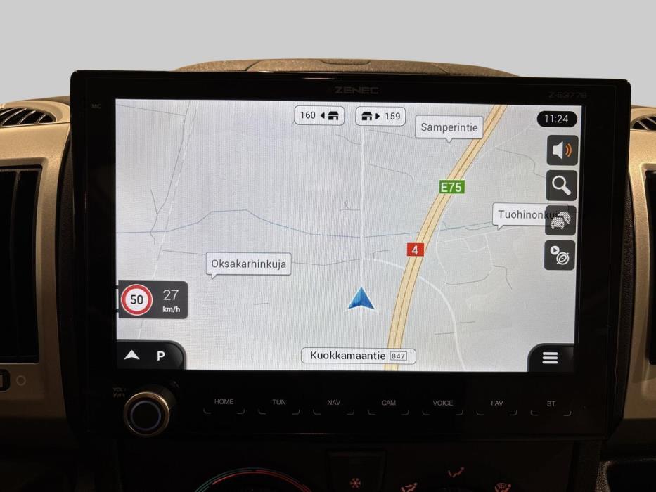 ROADCAR VAN R 640 2024