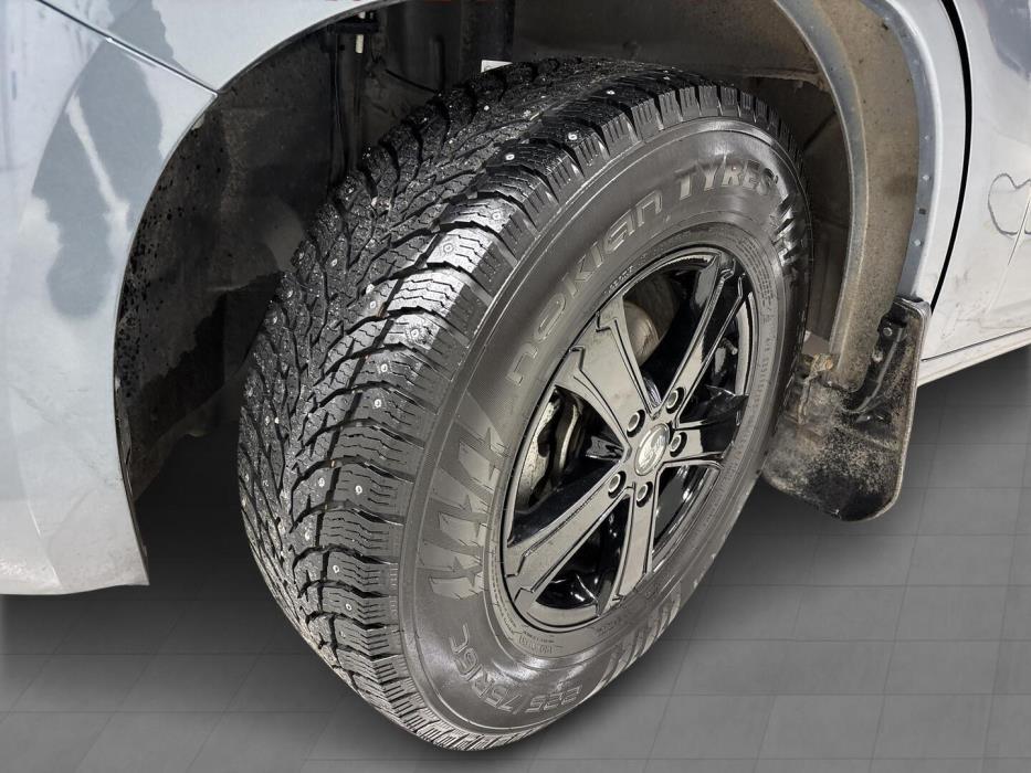 ROADCAR VAN R 640 2024