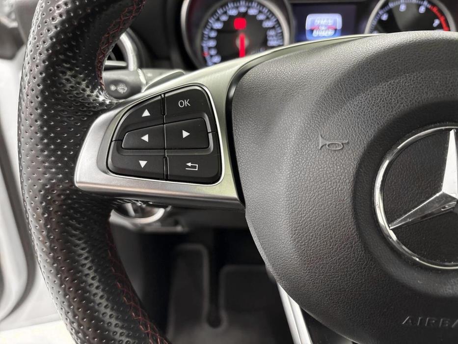 MERCEDES-BENZ CLA 2017