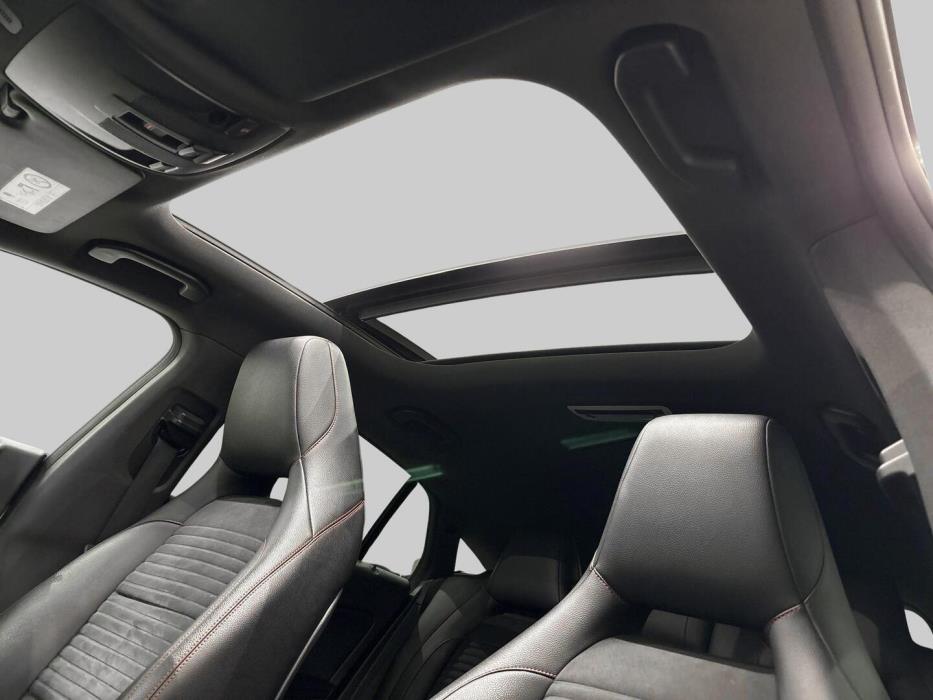 MERCEDES-BENZ CLA 2017