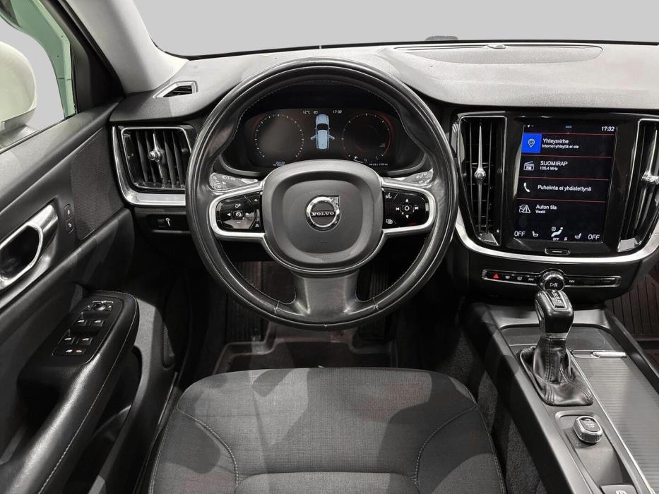 VOLVO V60 2019