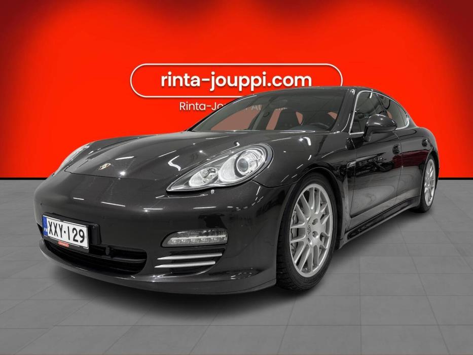 PORSCHE Panamera 2010