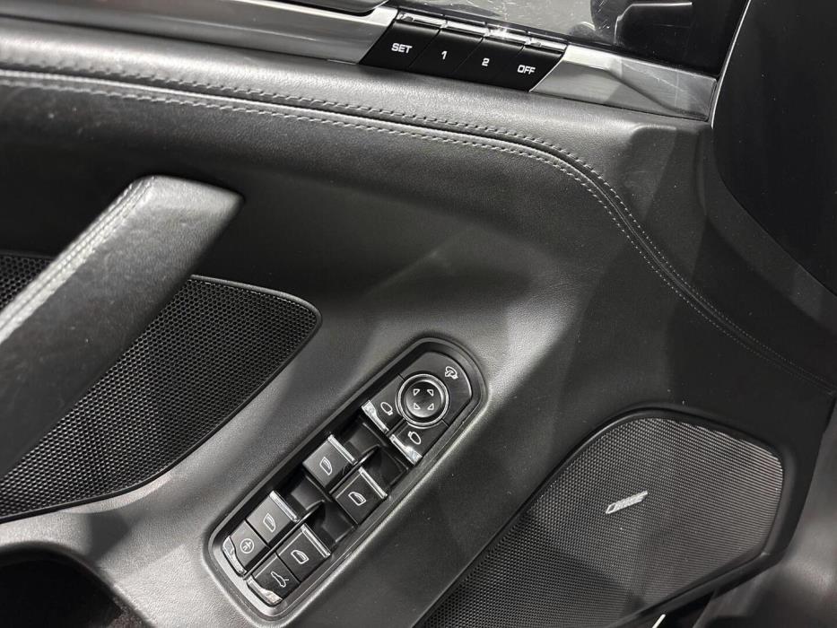 PORSCHE Panamera 2010