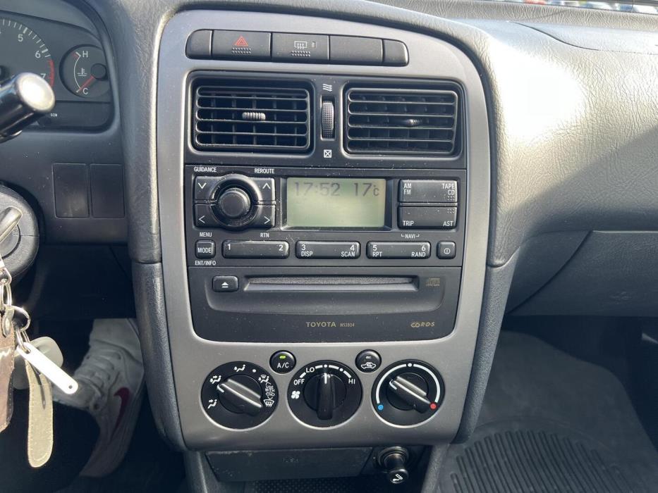 TOYOTA Avensis 2003