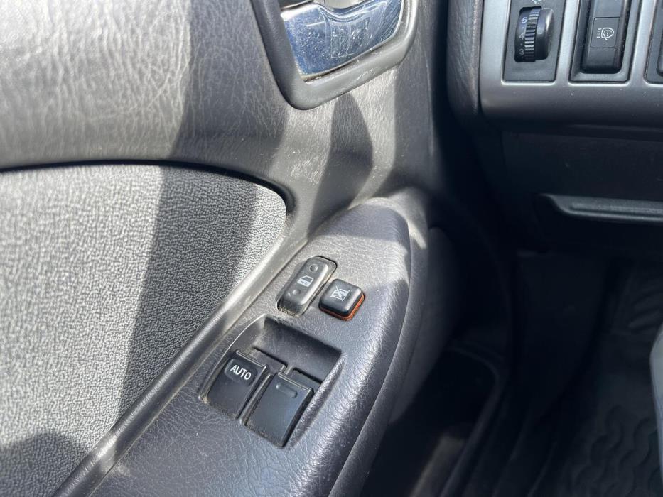 TOYOTA Avensis 2003