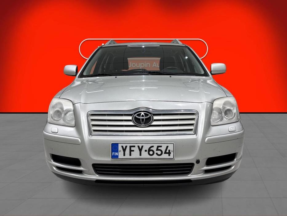 TOYOTA Avensis 2005