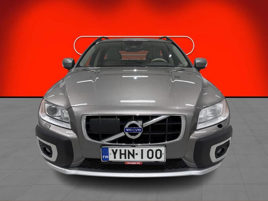 VOLVO XC70 2011