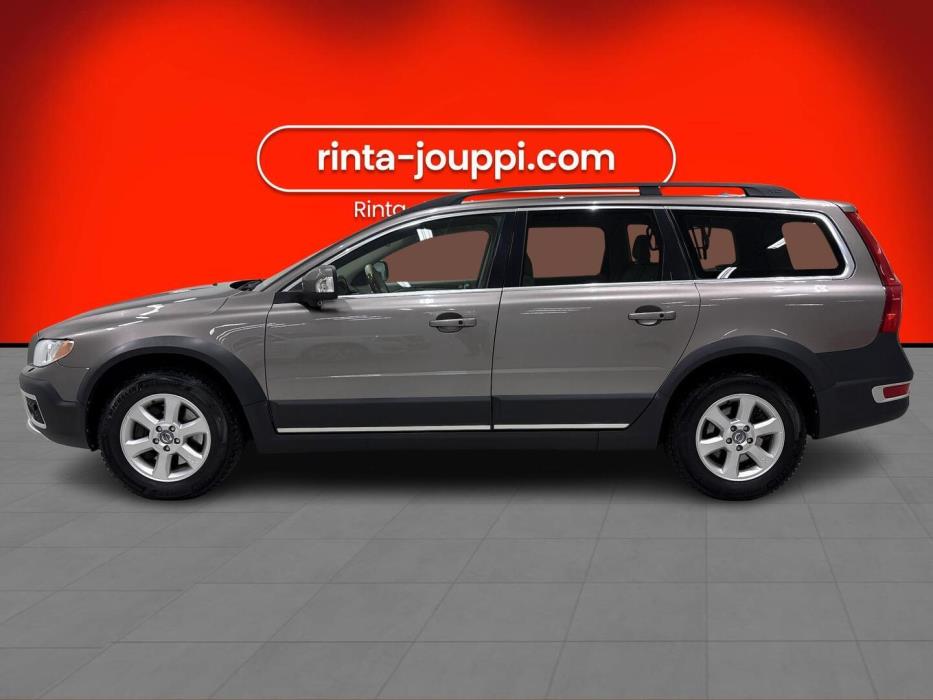 VOLVO XC70 2011