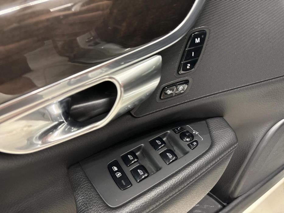 VOLVO S90 2017