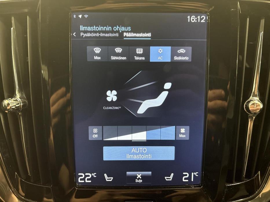 VOLVO S90 2017
