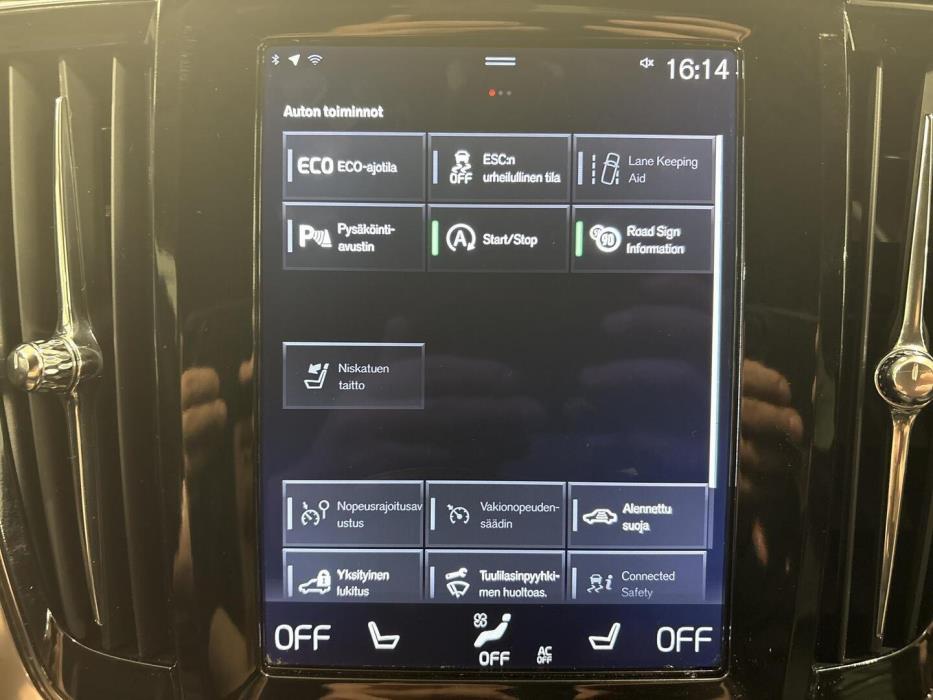 VOLVO S90 2017