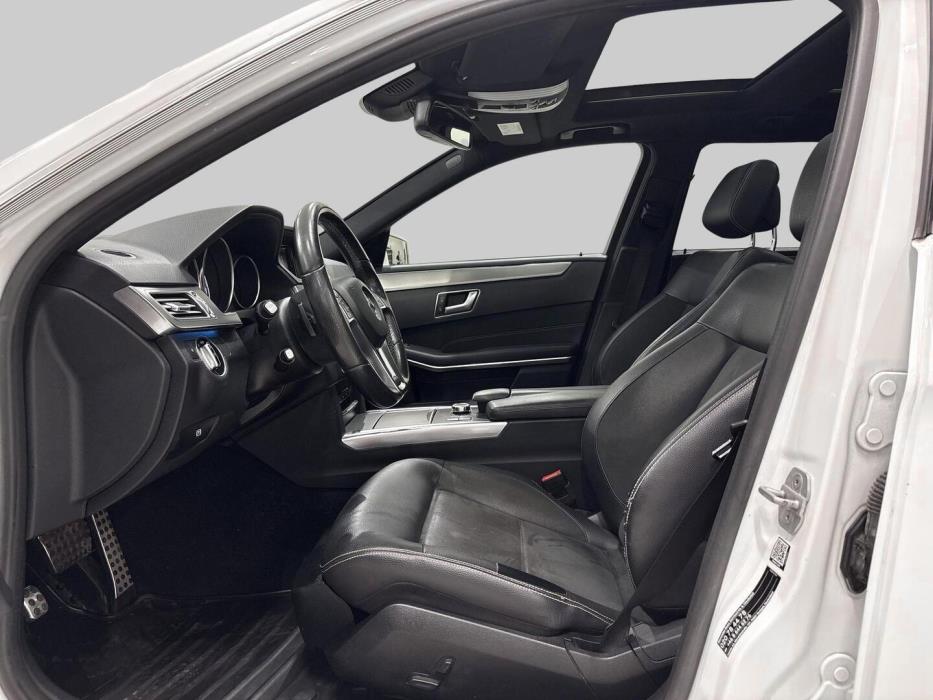 MERCEDES-BENZ E 2015