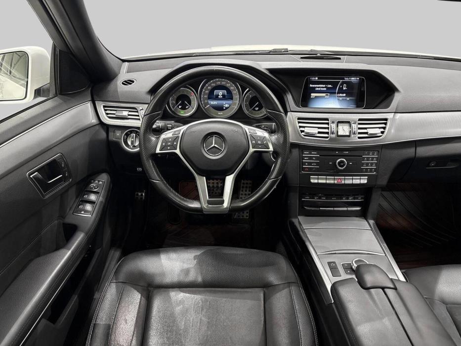 MERCEDES-BENZ E 2015