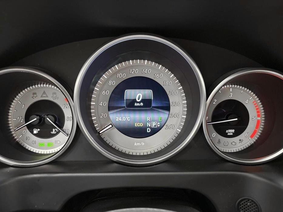 MERCEDES-BENZ E 2015