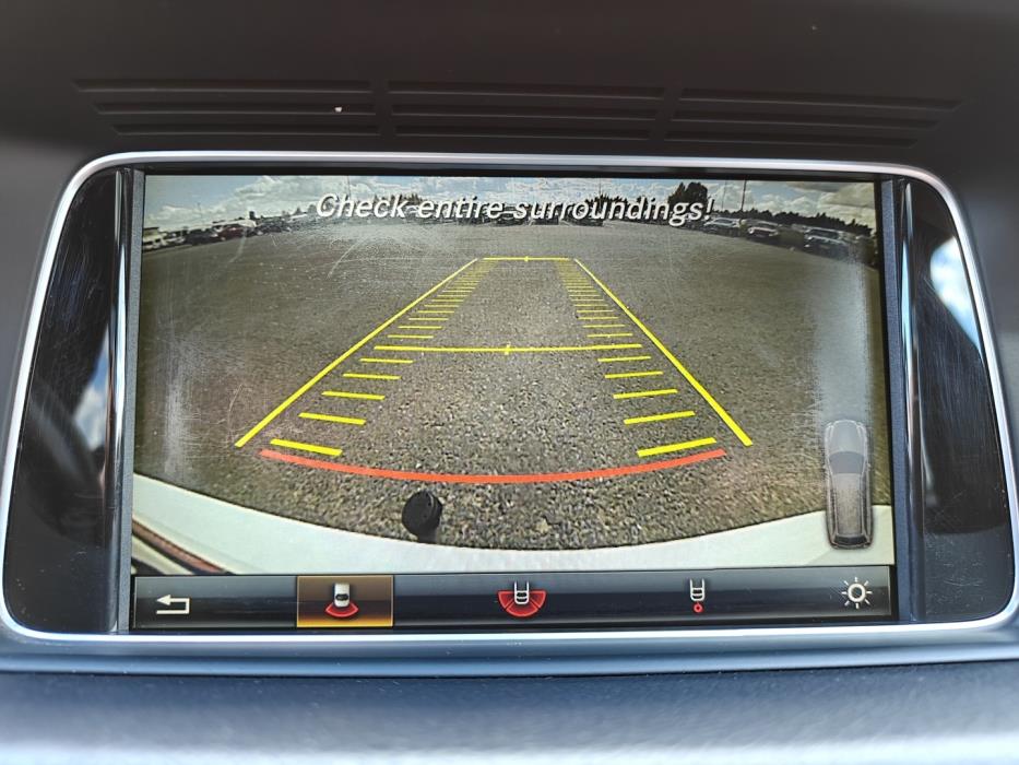 MERCEDES-BENZ E 2015