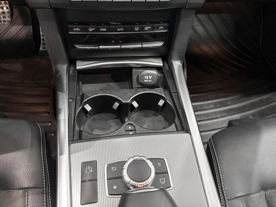 MERCEDES-BENZ E 2015