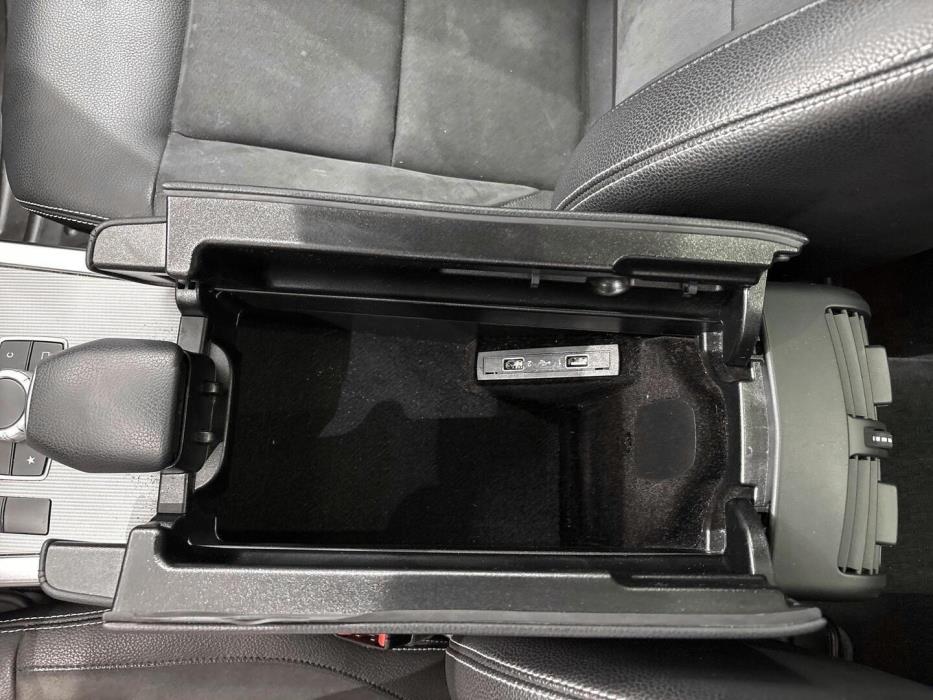MERCEDES-BENZ E 2015