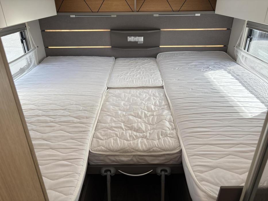 LMC Tourer Lift 730 G 2022